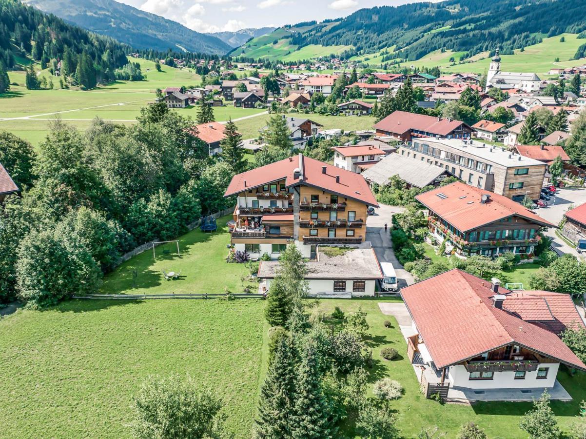 Haus Kristall Tannheim Exterior foto
